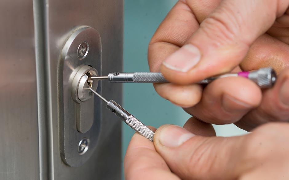 ouverture d'une porte Villeparisis